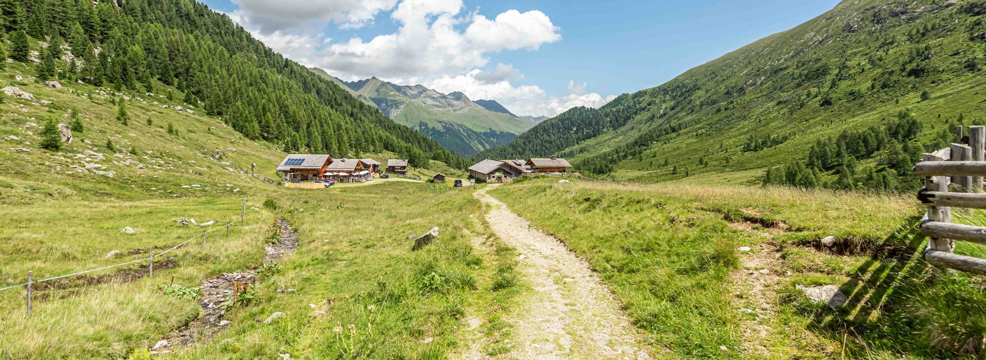 Familienwanderung vom Obersee am Staller Sattel
