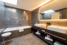 Hotel Gnaid - Badezimmer 303