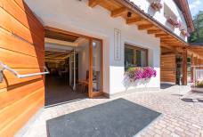 Hotel Monte Paraccia - Diese externe Rampe zur Terrasse führt zum Speisesaal und zur Rezeption