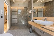 Hotel Alpenflora - Badezimmer 604