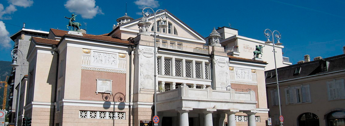 Teatro Puccini di Merano Teatro Puccini di Merano