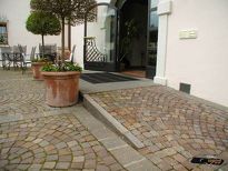 Schwarz Adler Turmhotel - Rampe