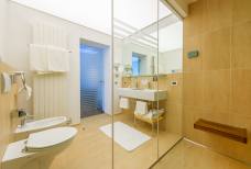 Hotel Meranerhof - Bagno Suite n. 202
