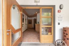 Hotel Sonja - Rampa all'entrata secondaria accessibile