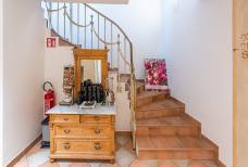 Ganis - Treppe Beauty
