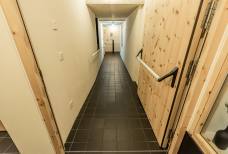Rampe zum Wellnessbereich