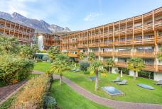Hotel Seeleiten - Garten und Schwimmteich