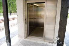 Stazione di Dobbiaco: Ascensore