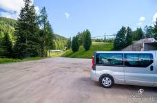 Kabinenbahn Ruis - Zugangsweg 2 vom großen Besucherparkplatz 2