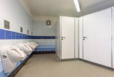 Klausberg Express Cable Car: Toilets with accessible facilities for people with disabilities - Men’s toilet