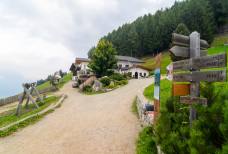 Zufahrtsrampe zum Gasthaus