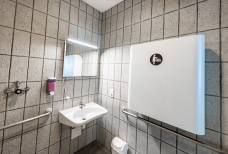 WC Hallenbad