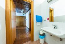 Toiletten Restaurant Montiggler See