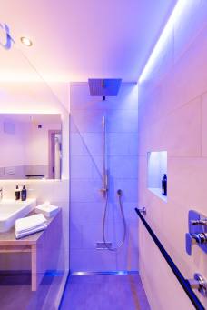 Hotel Torgglhof - Badezimmer Pergola Junior Suite n. 103