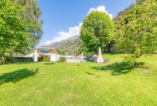 Schwimmbad Schlanders - Garten und Liegewiese