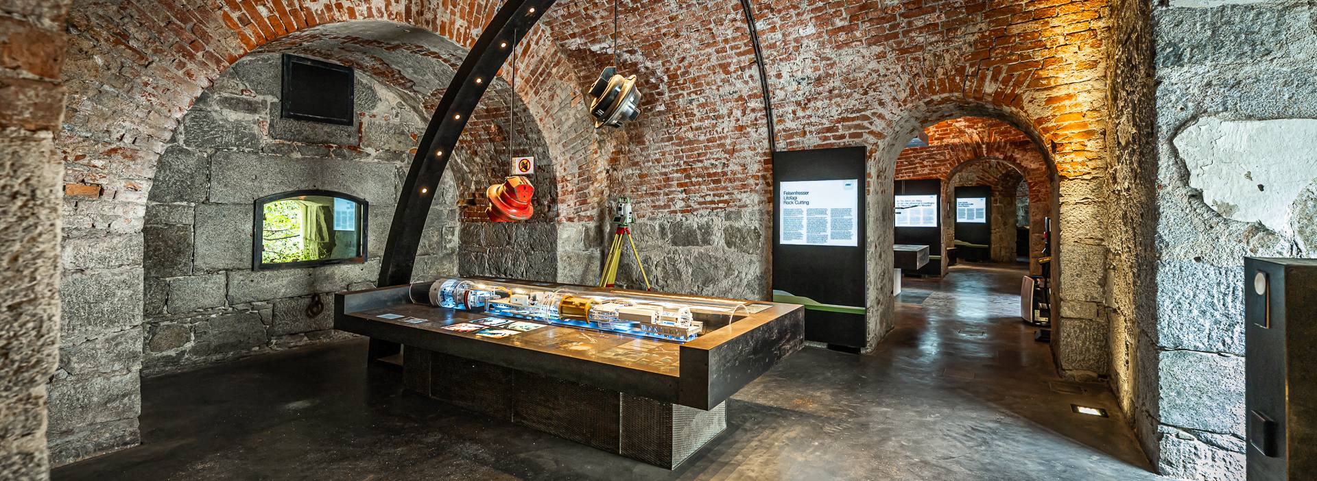 Mostra BBT-Infopoint - Galleria di Base del Brennero