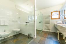 Design Hotel Feldmilla - Bagno della camera accessibile 118