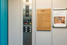 Ascensore reception