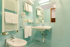 Badezimmer 10